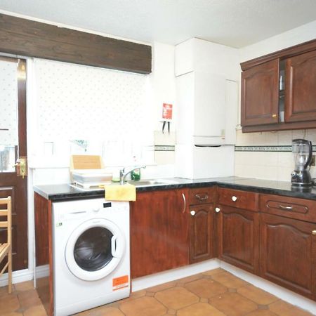 Four Bedroom Townhouse 12 Minutes Walk To Excel Exhibition Centre Londra Dış mekan fotoğraf