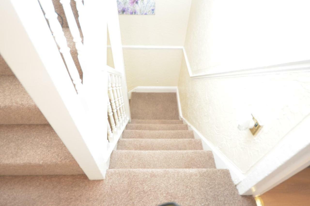 Four Bedroom Townhouse 12 Minutes Walk To Excel Exhibition Centre Londra Dış mekan fotoğraf